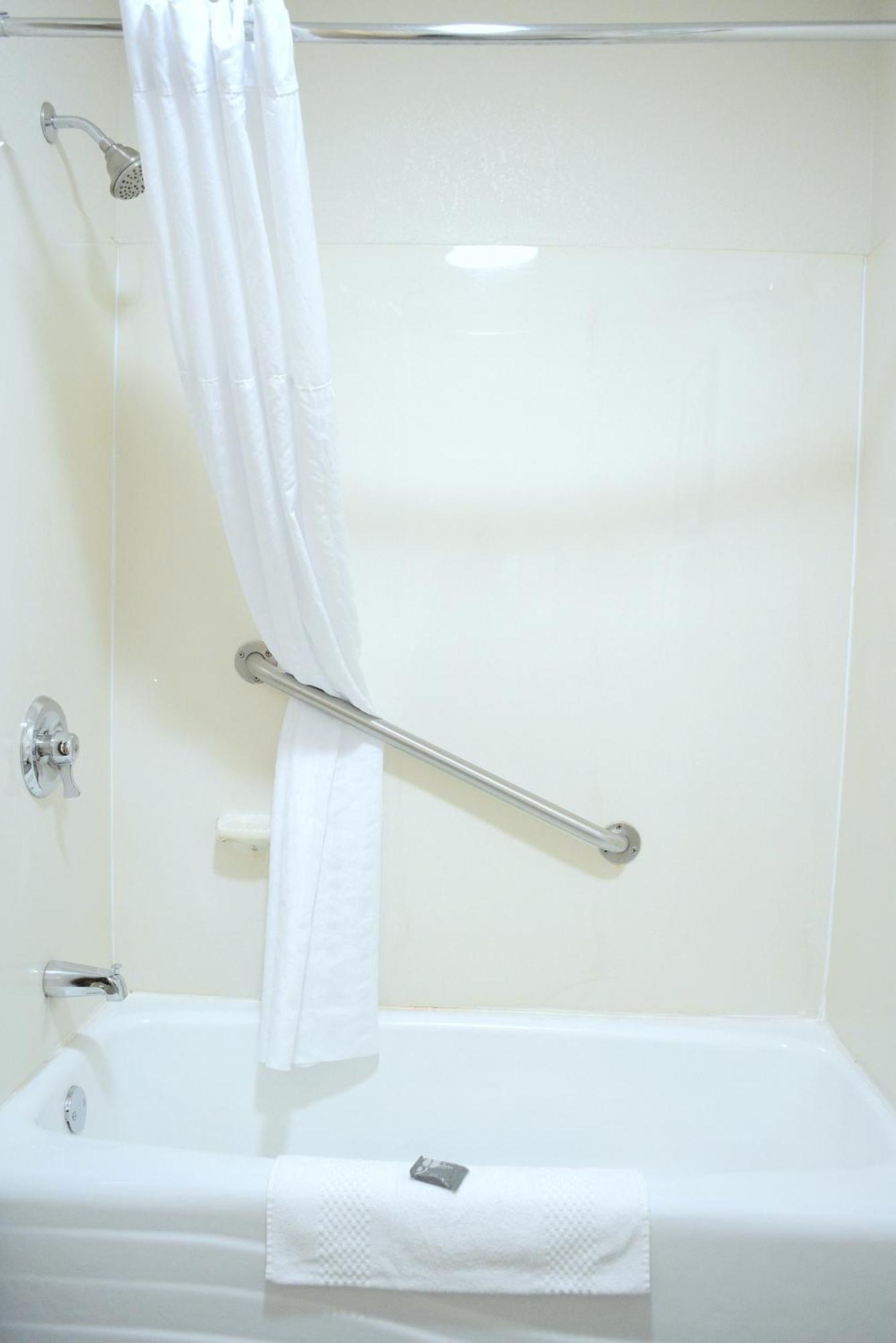 Country Inn & Suites By Radisson, Port Clinton, Oh מראה חיצוני תמונה